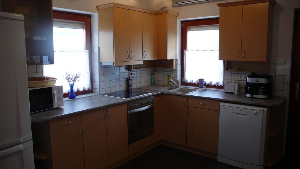 Nyáridő Apartman Apartamento Alsóörs Exterior foto
