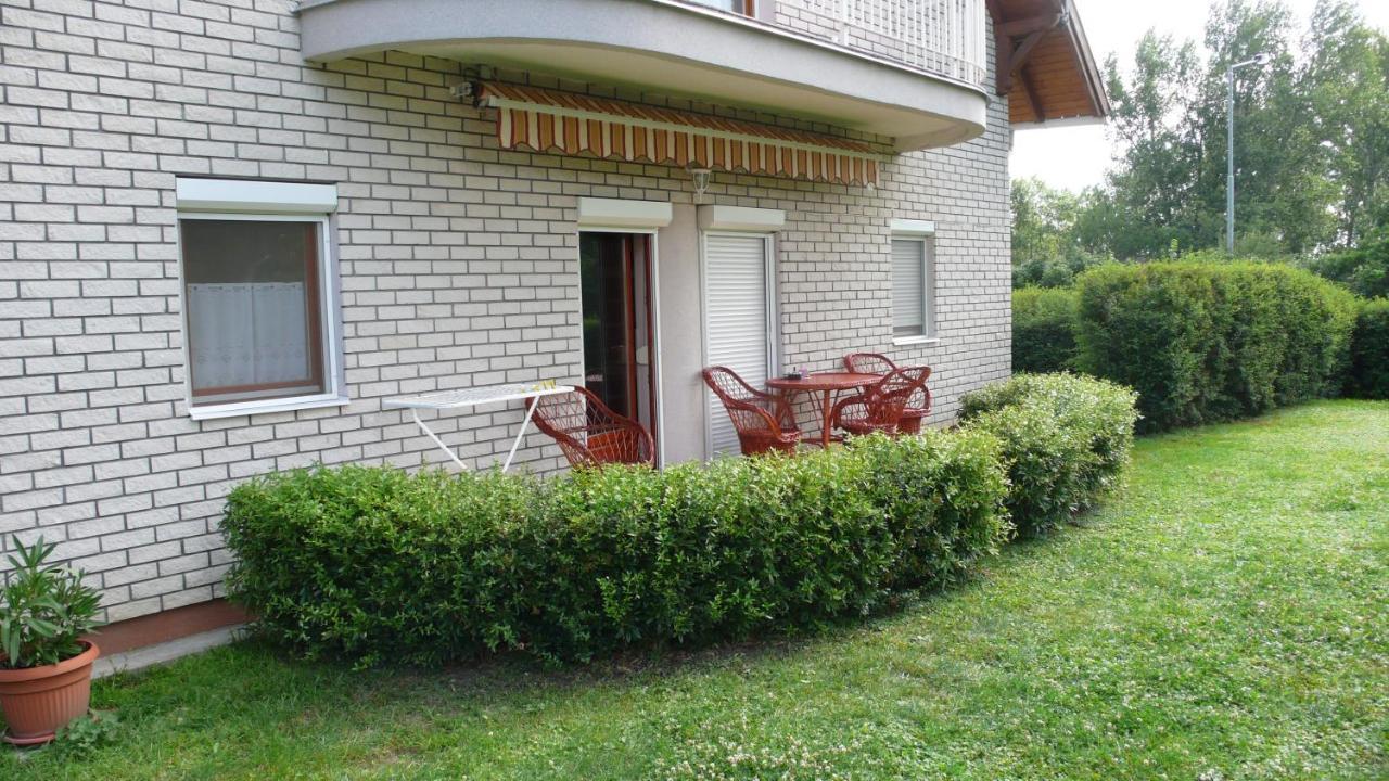 Nyáridő Apartman Apartamento Alsóörs Exterior foto